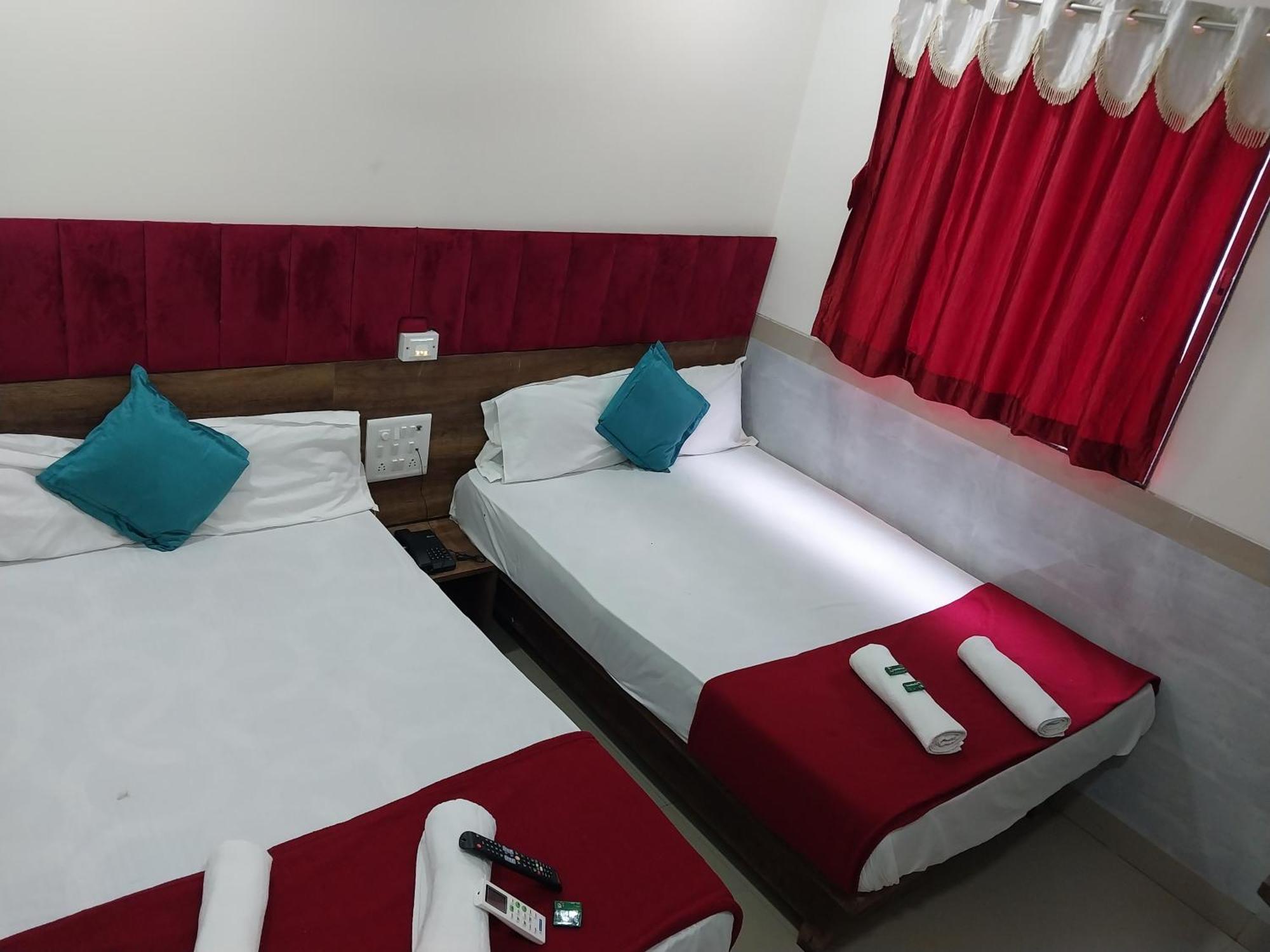 Hotel New Balaji Residency Мумбаї Екстер'єр фото