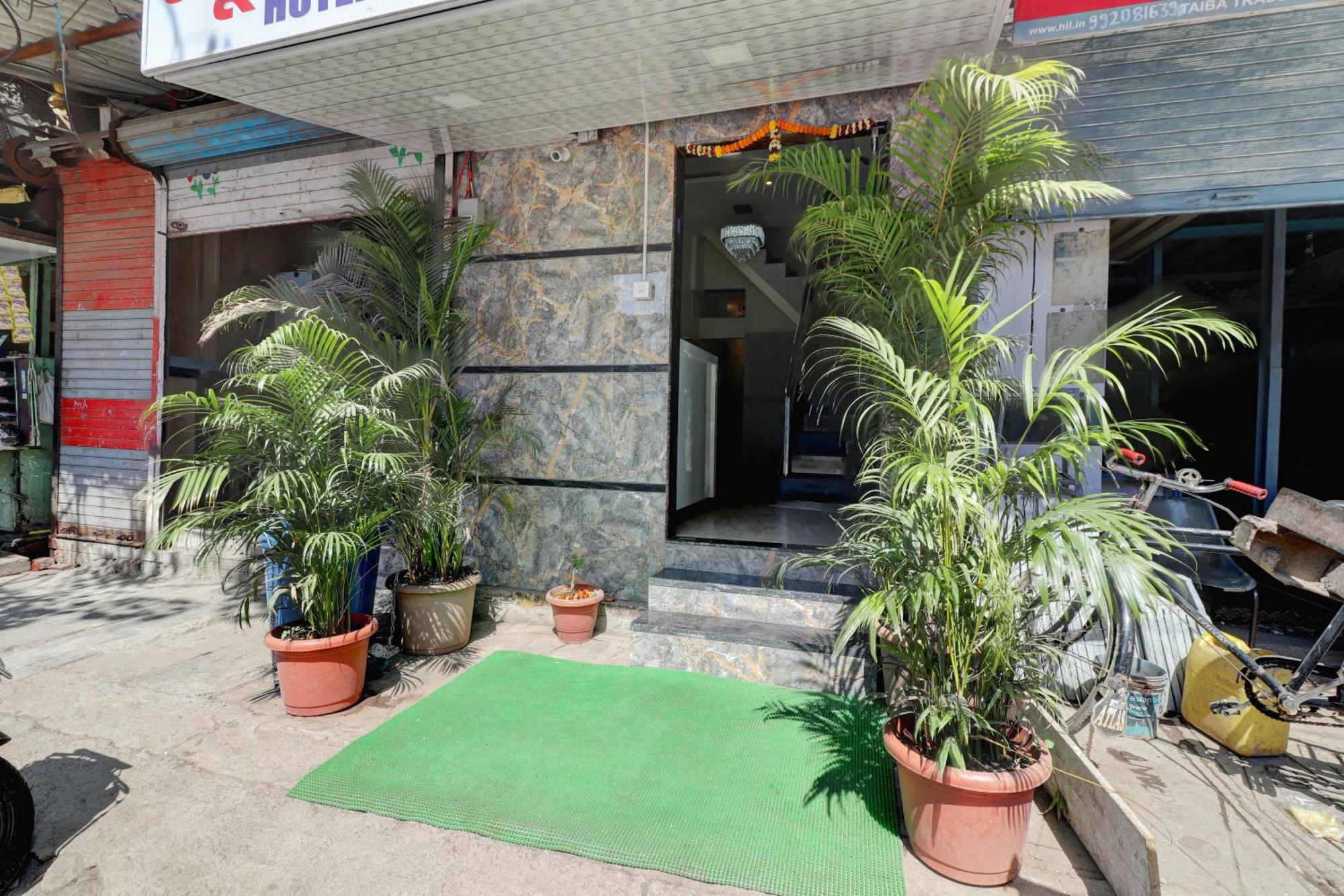 Hotel New Balaji Residency Мумбаї Екстер'єр фото