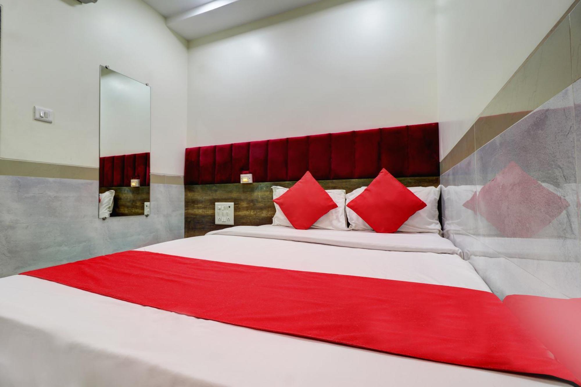 Hotel New Balaji Residency Мумбаї Екстер'єр фото
